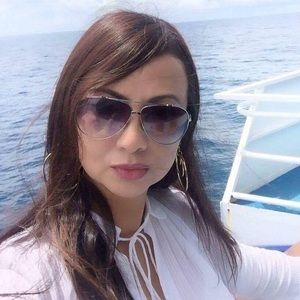 Meet your Posher, Jasmine